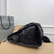 Balenciaga Cyclamen Leather B525 Size 38x25x14cm - 6