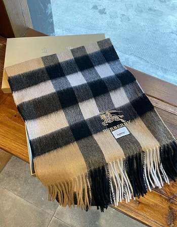 BURBERRY SCARF 231025J Size 35x200xcm
