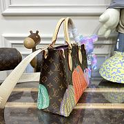 LV x YK OnTheGo Bag M880941 Size 25x19x11cm - 5