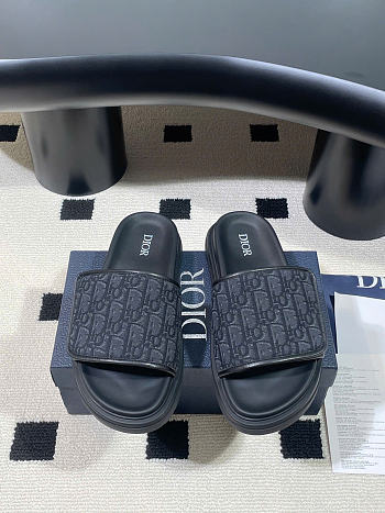 Dior Side Code DI65800