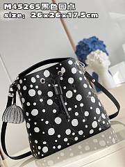 LV x YK NéoNoé Bag M45265 Size 26x26x17cm - 2