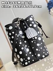 LV x YK NéoNoé Bag M45265 Size 26x26x17cm - 3