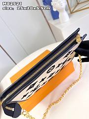 LV Toiletry Pouch On Chain Bag M2301 Size 25x20x5cm - 3