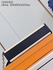 LV Toiletry Pouch On Chain Bag M2301 Size 25x20x5cm - 2