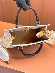 LV OnTheGo Bag M02580 Size 25x19x11cm - 3