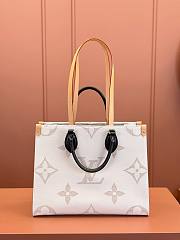 LV OnTheGo Bag M02680 Size 35x27x14cm - 2