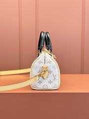 LV Speedy Bandoulière 20 Bag M9300 Size 20x15x12cm - 4