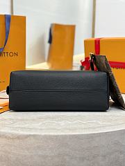 LV Low Key Messenger Bag M1211 Size 30x18x12cm - 5