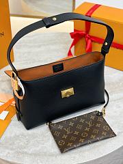 LV Low Key Messenger Bag M1211 Size 30x18x12cm - 4