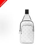 Louis Vuitton Shoulder Bag features a Monogram Eclipse 33×16×5.7cm - 4