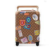 Louis Vuitton Horizon Suitcase from the Flight Mode Summer 55 cm - 2