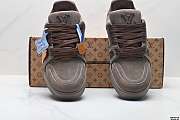 Louis Vuitton Trainer Distressed Sneakers - 3