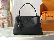 Louis Vuitton Capucines Bag in Black Taurillon Leather 38 x 23 x 16 cm - 6