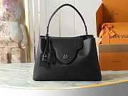Louis Vuitton Capucines Bag in Black Taurillon Leather 38 x 23 x 16 cm - 5