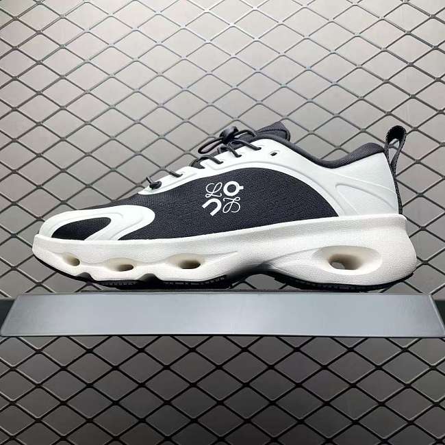 On Running Cloudsolo LOEWE Black Eggshell 3WF30605476 - 1