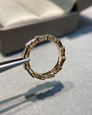 Bvlgari diamond-encrusted white serpentine ring - 4