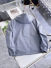 Louis Vuitton early release of the 2026 Autumn/Winter new men's reversible jacket grey - 6