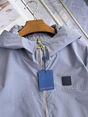 Louis Vuitton early release of the 2026 Autumn/Winter new men's reversible jacket grey - 5