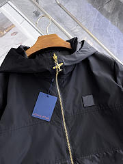 Louis Vuitton early release of the 2026 Autumn/Winter new men's reversible jacket black - 6